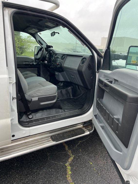 Image for 2012 Ford F-250 Pickup Truck Crew Cab 4X4