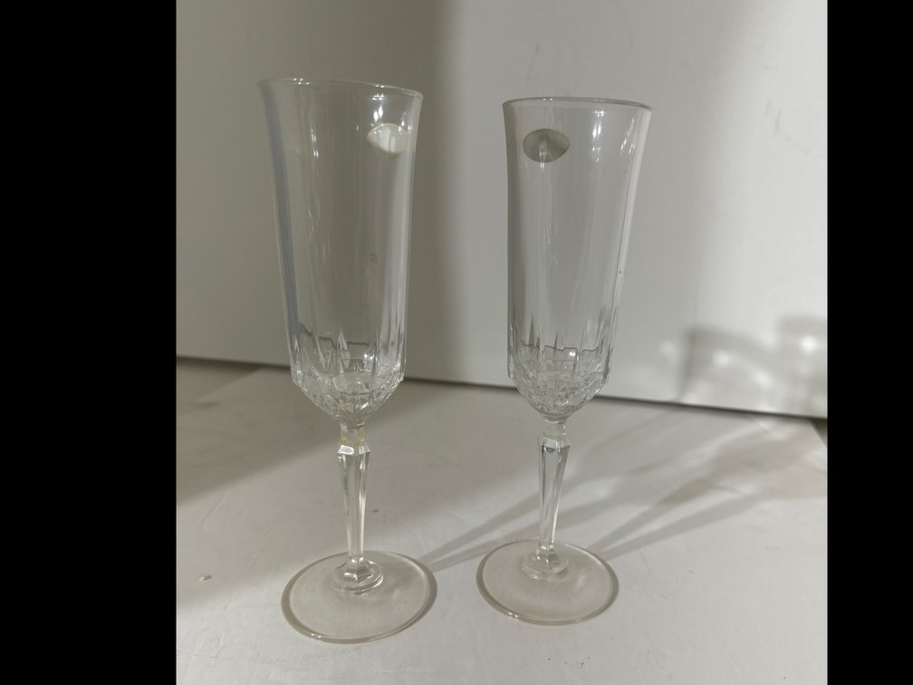 Image for Assorted glassware