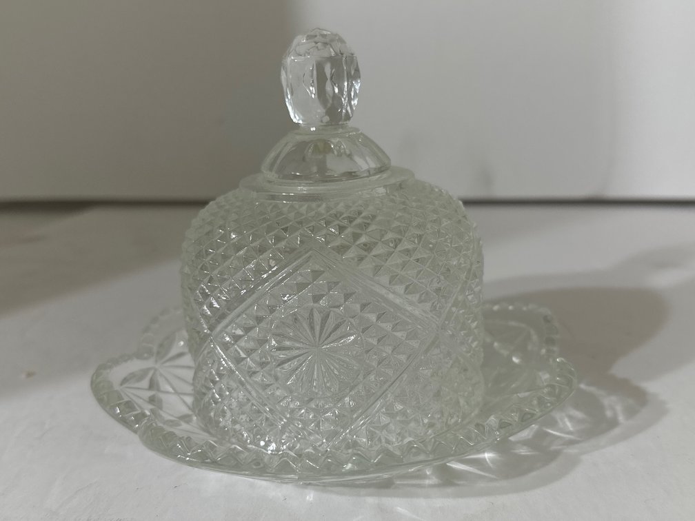 Image for Assorted glassware