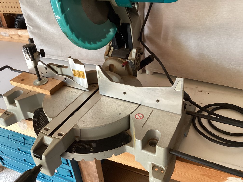 Image for Mikita Compound Miter Saw