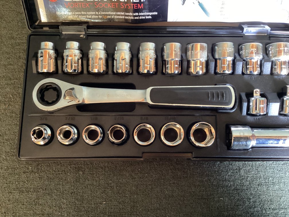 Image for Vortex Gear Ratchet Socket & Wrench Set