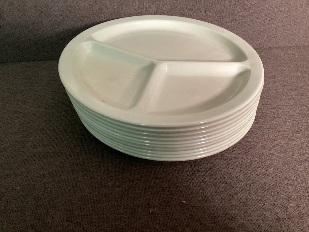 Image for Cafeteria Trays/Plates