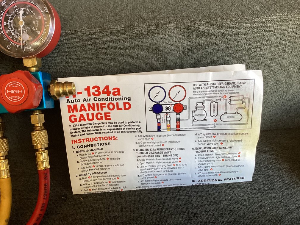 Image for R-134a Auto Air Conditioning Manifold Gauge and Oil & Dye Injector Set