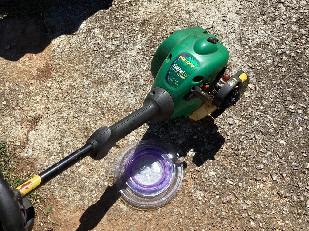 Image for Weed Eater Curved Shaft String Trimmer