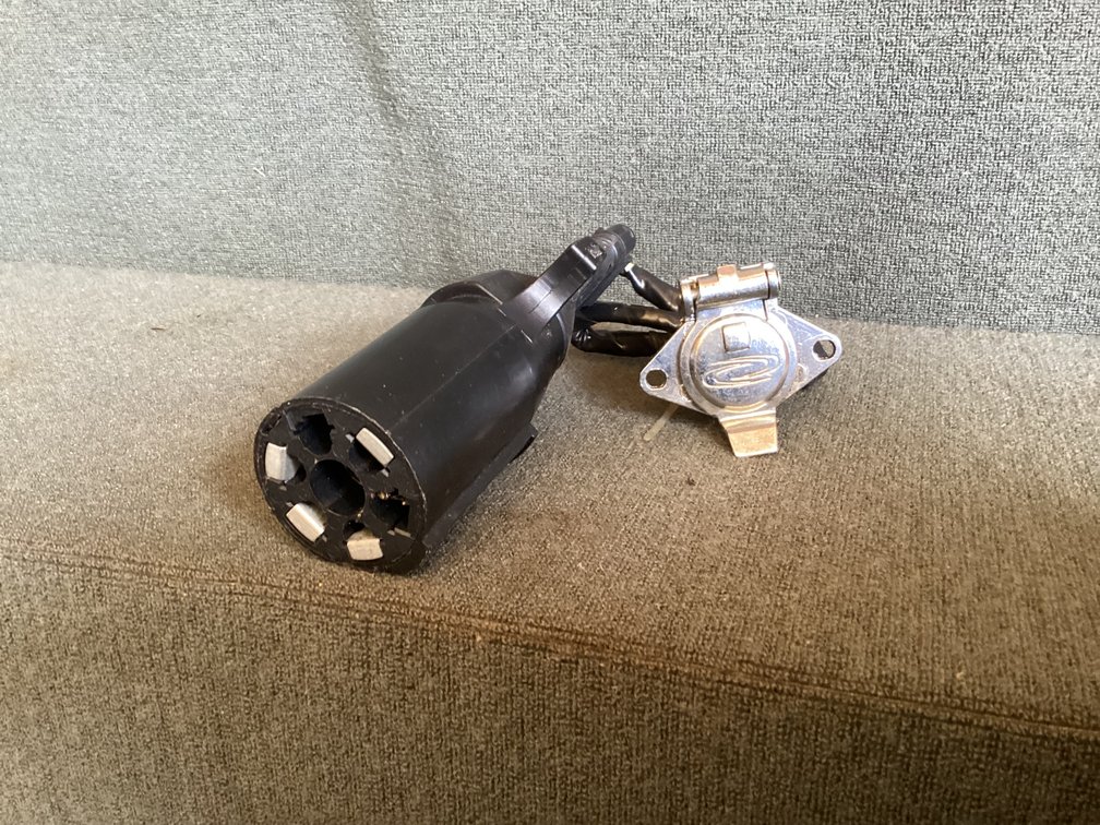 Image for Electric Trailer Connector