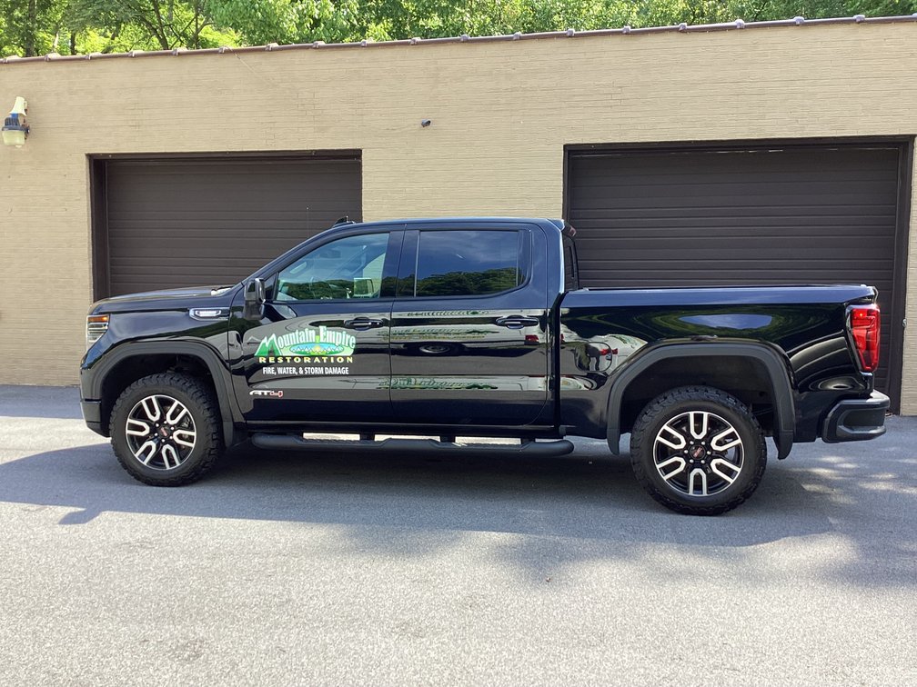 Image for 2022 GMC Sierra Crew Cab Pick up 1500 AT 4 with DuraMax Diesel