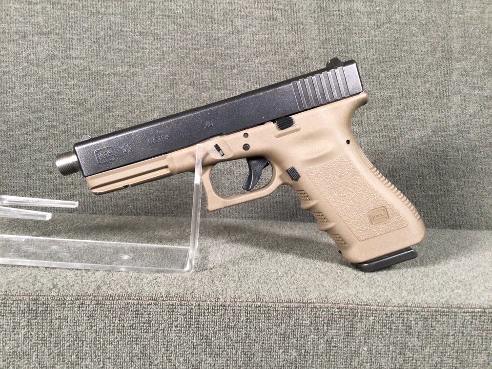Image for Glock Model G22OD 40 cal. semi-auto pistol w/ case