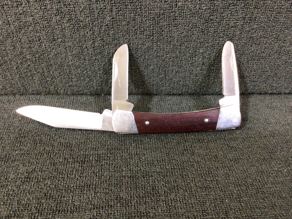 Image for Buck 703 3-blade knife