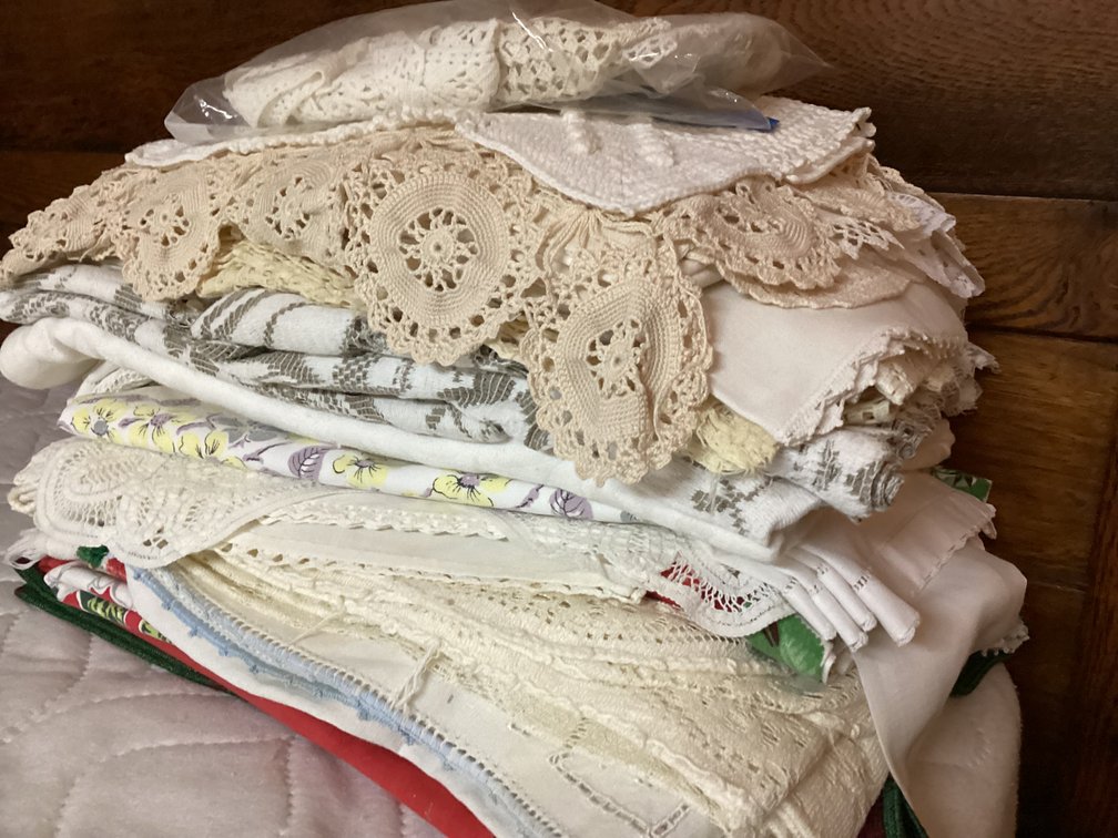 Image for Linens - some Crochet