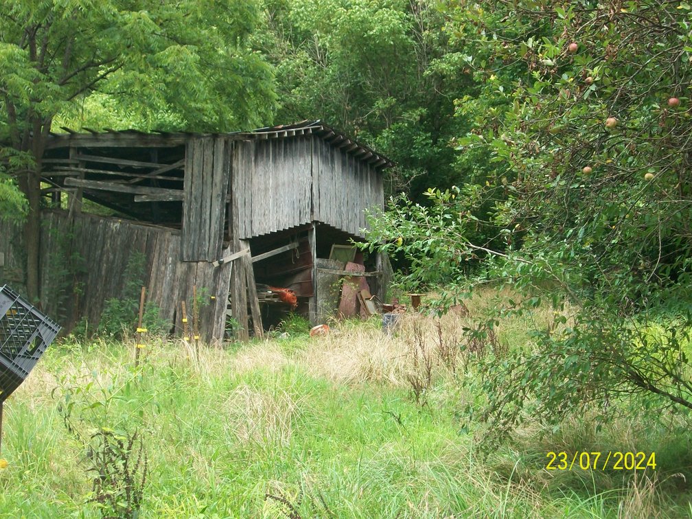 Image for 140 acres and a 1,956' house