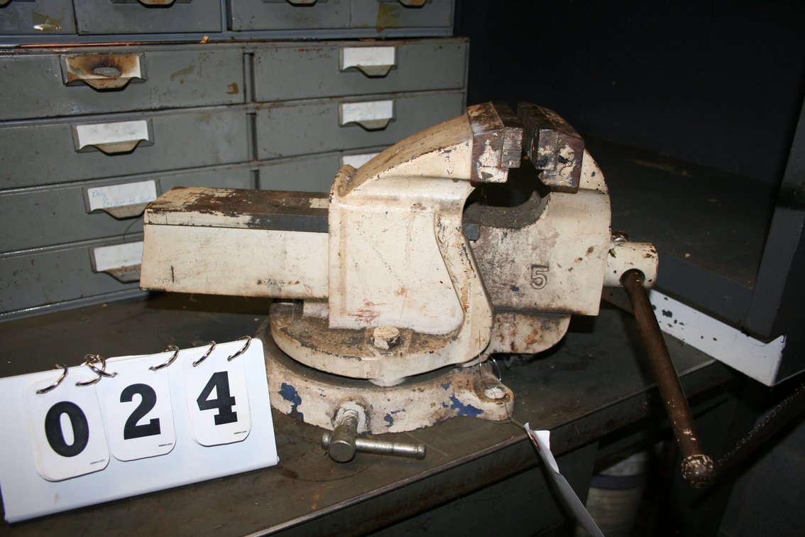 Image for Eron No 125 Swivel Vise