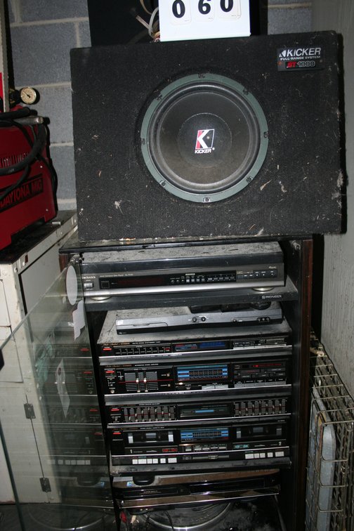 Image for Vintage Fisher Stereo - Kicker Speakers