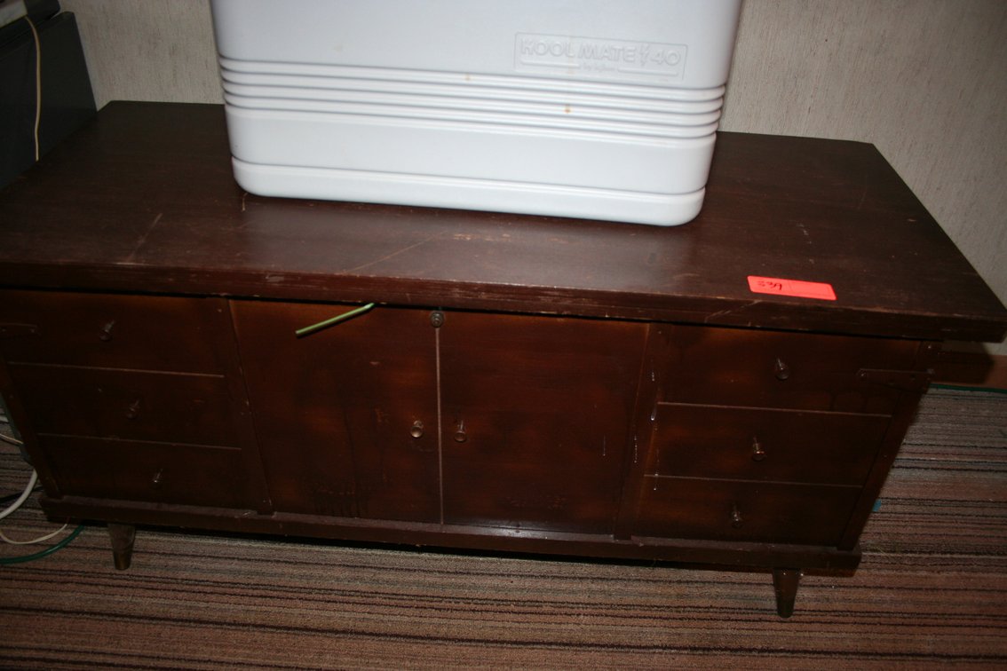 Image for Koolmate (working) vintage chest