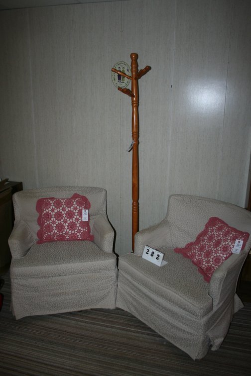 Image for Oak hat stand & 2 vintage chairs