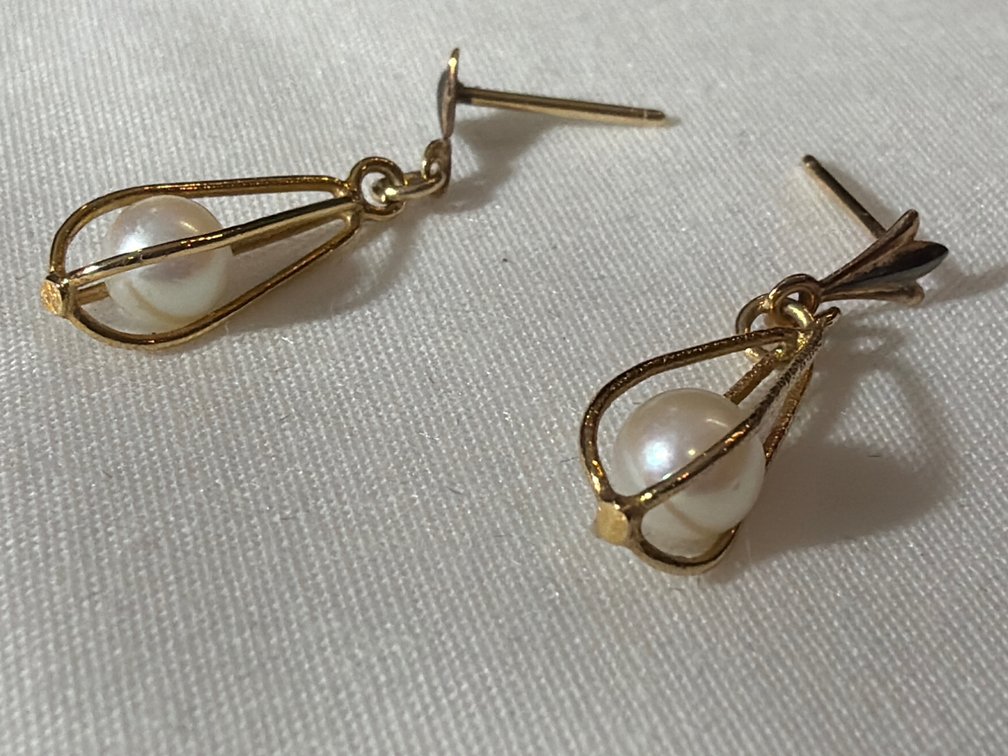 Image for 14K Yellow Gold, Pearl In Cage, Pierced, Drop, Earring