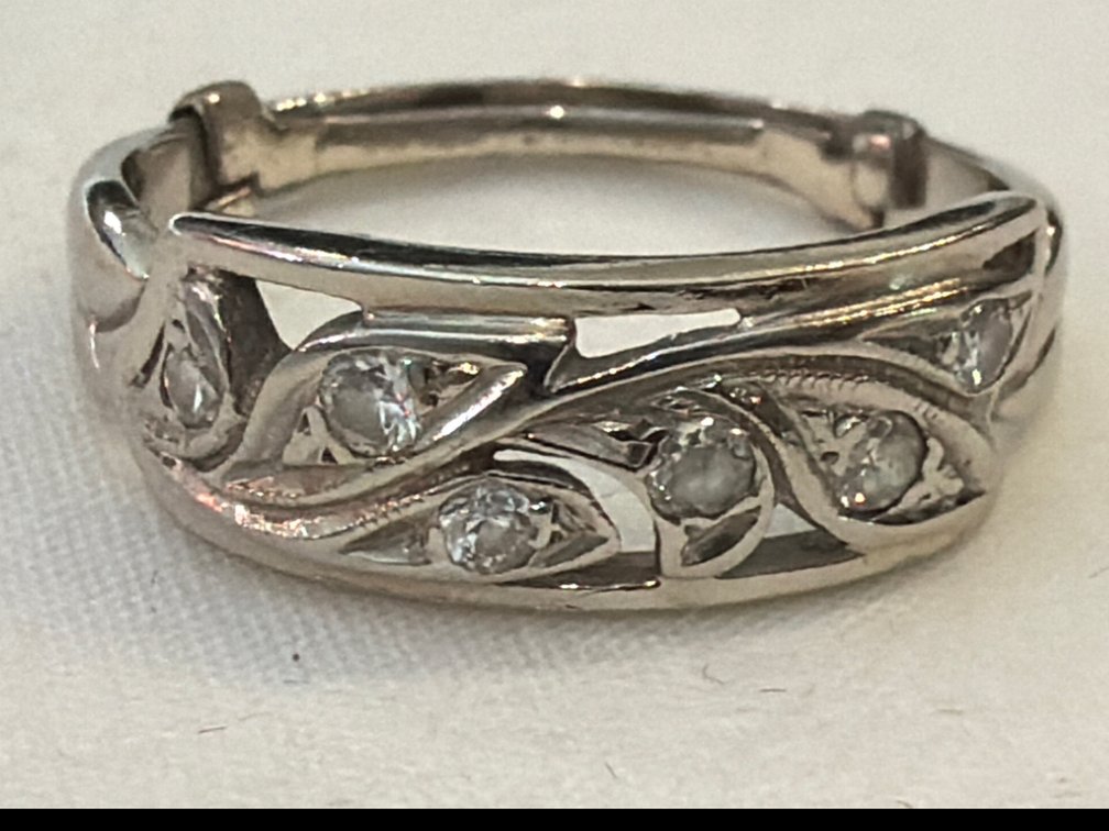 Image for 14K White Gold, 7.0 mm wide Filigree Wedding Band