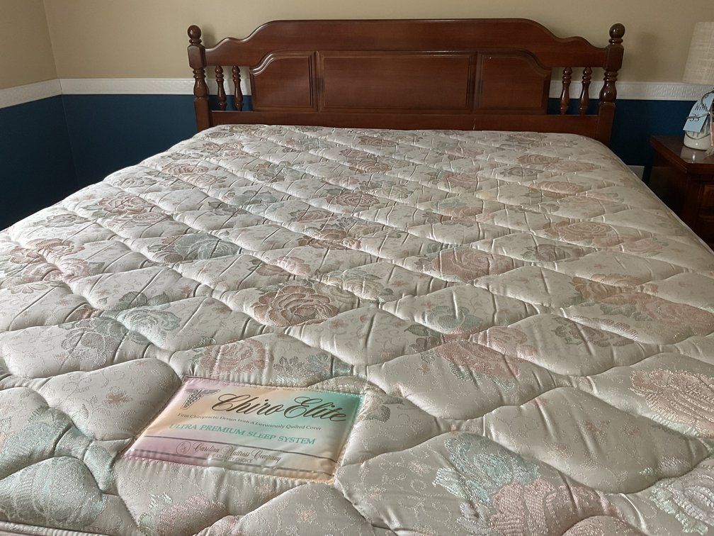 Image for Queen Bed by Bassett