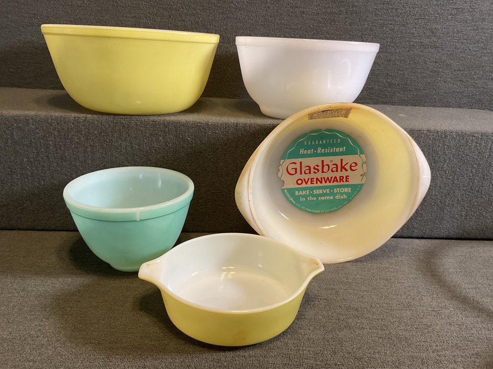 Image for Glasbake Bowls and 1 Pyrex