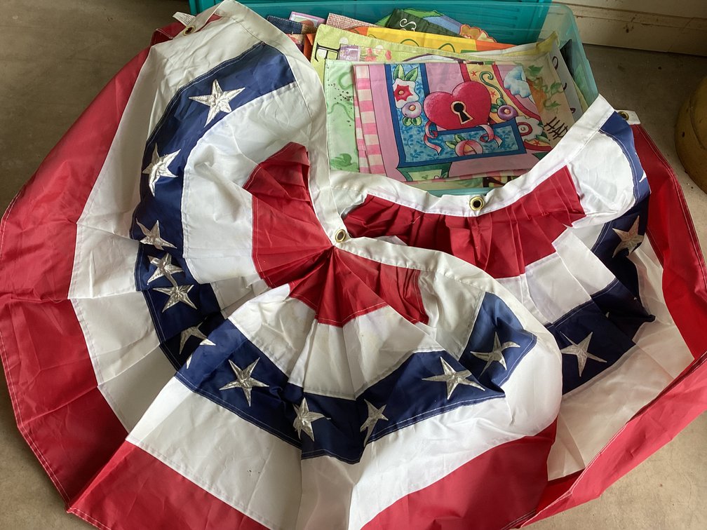 Image for Bunting and Yard Flags