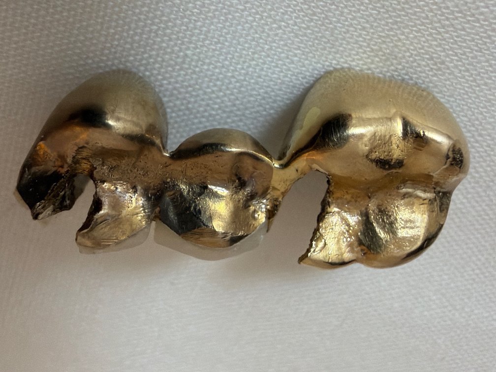 Image for Ditto gold three tooth piece. 2.66 grams