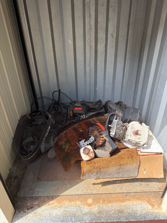 Image for Contents of room