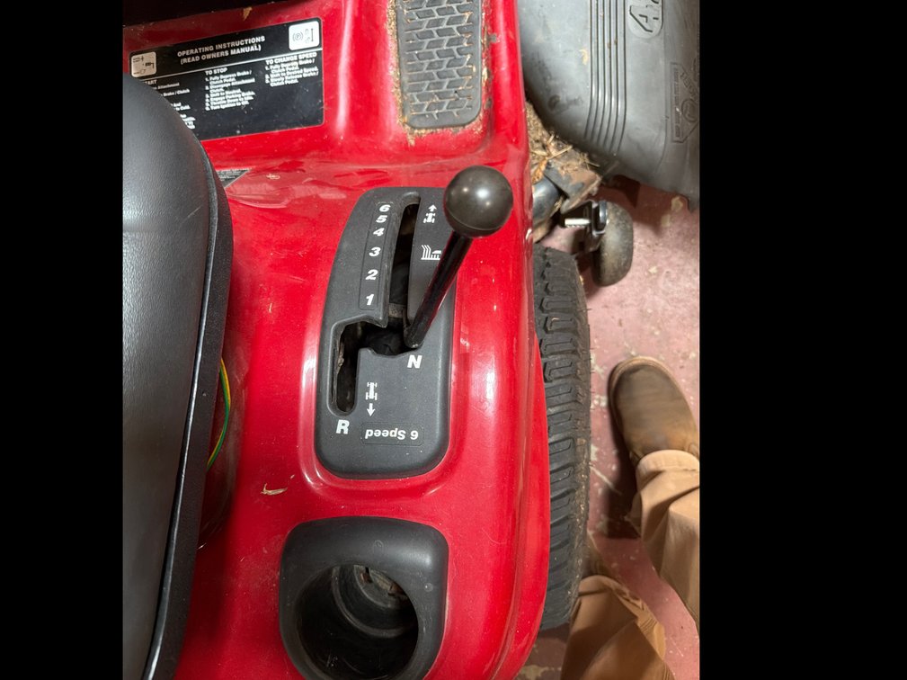 Image for Craftsman DYT 4000 riding mower