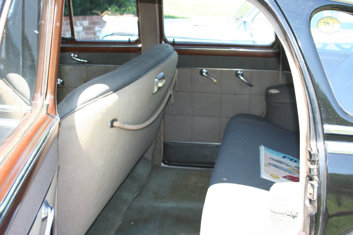 Image for 1948 Pontiac Series 28PB Streamliner 8 4 Door Sedan