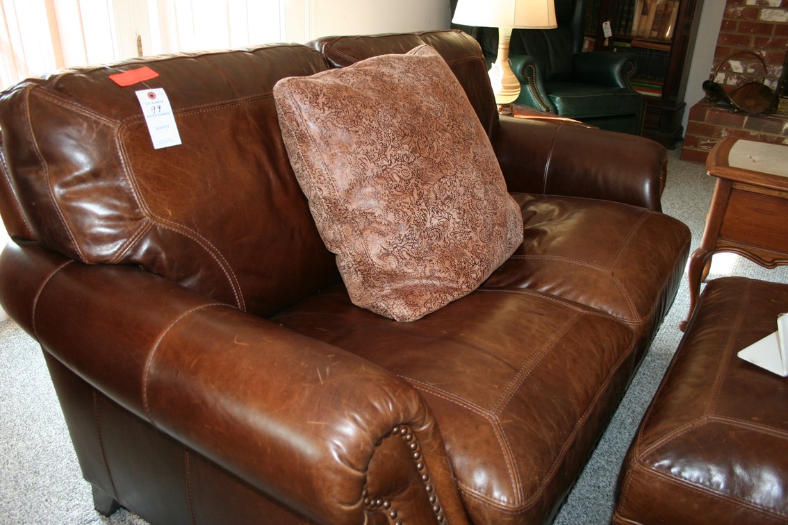 Image for Modern 2015 genuine leather loveseat & matching ottoman