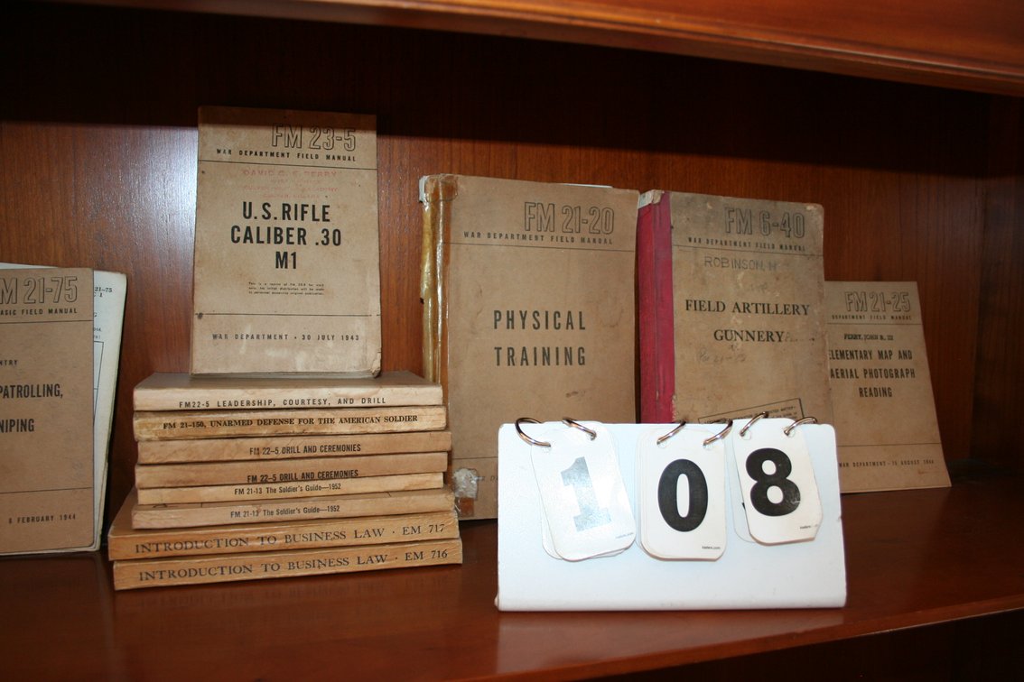 Image for 15 assorted US Army field & technical manuals