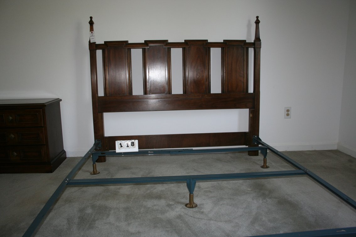 Image for Drexel 4 piece queen size bedroom suite from 1968