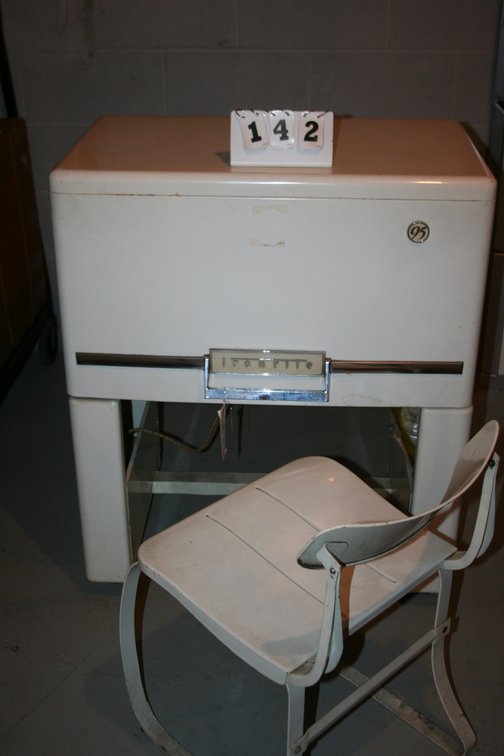 Image for Circa 1960 Ironrite Model 95 mangle iron