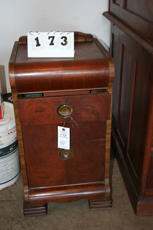 Image for Early 1940's 5 piece Waterfall bedroom suite