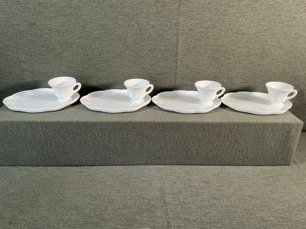 Image for Mixed Servingware/Glassware Lot