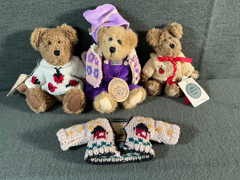 Image for 3 Small Boyd’s Bears