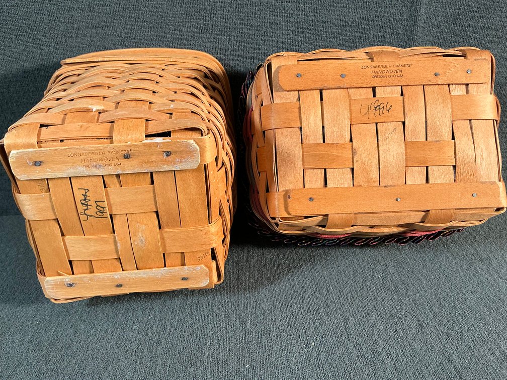 Image for 2 Longaberger Lidded Baskets