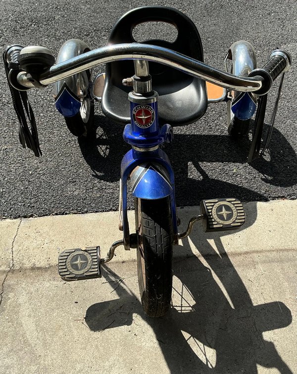 Image for Vintage Schwinn Roadster Tricycle