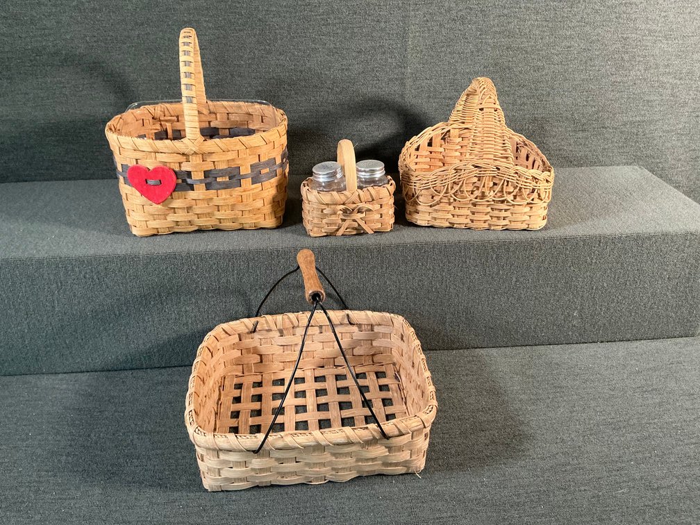 Image for Woven Picnic Caddies