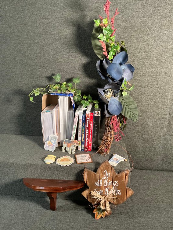 Image for Decorator Lot