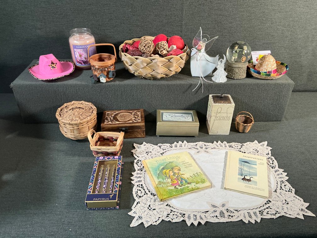 Image for Decorator Lot