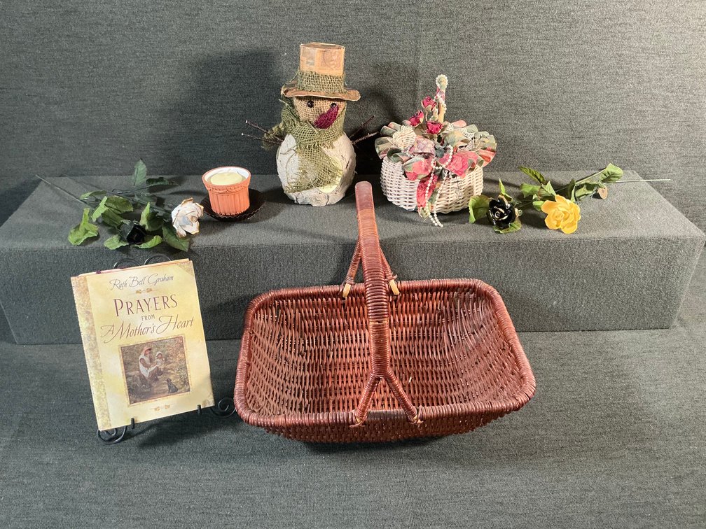 Image for Decorator Lot with China Roses