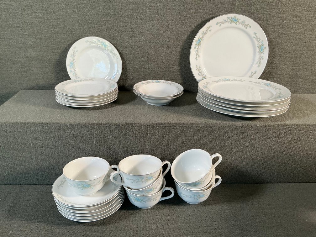 Image for Royal Court China - Incomplete Set