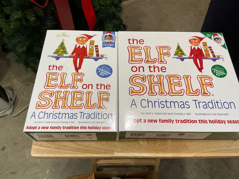 Image for Christmas Dinnerware & Decorations