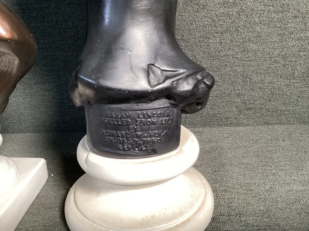 Image for Busts of Abraham Lincoln and Thomas Jefferson