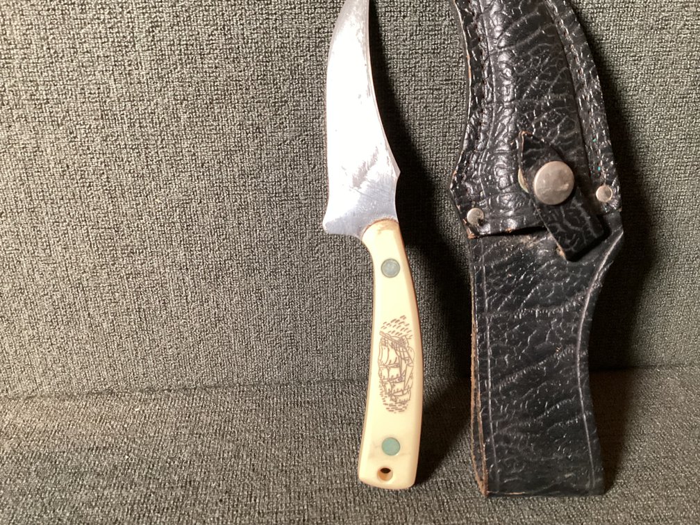 Image for Schrade Scrimshaw Knife with Sheath