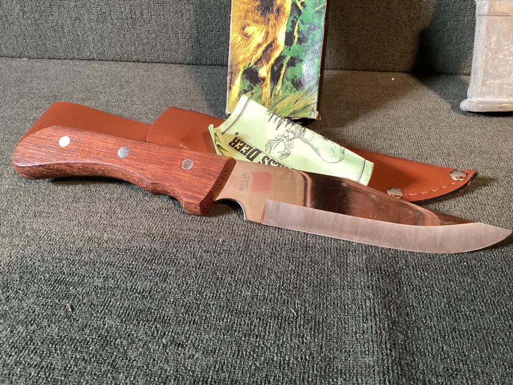 Image for Hunting Knives