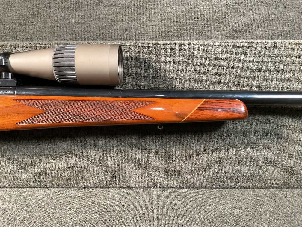 Image for Weatherby Mark V VarmintMaster 22-250 Bolt Action Rifle