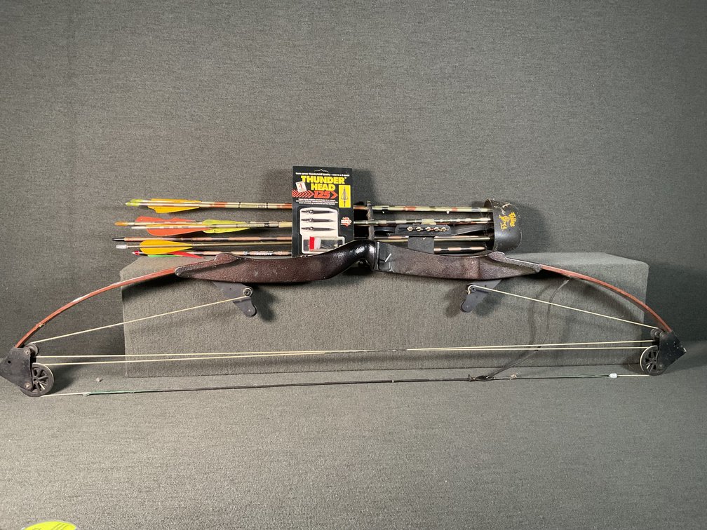 Image for White Tail Hunter Compound Bow