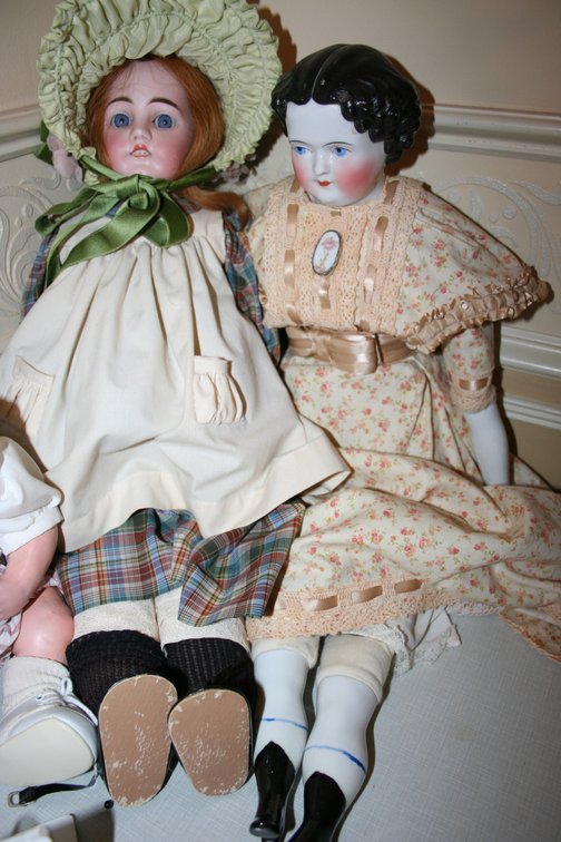 Image for Antique Dolls / Porcelain & Ceramic