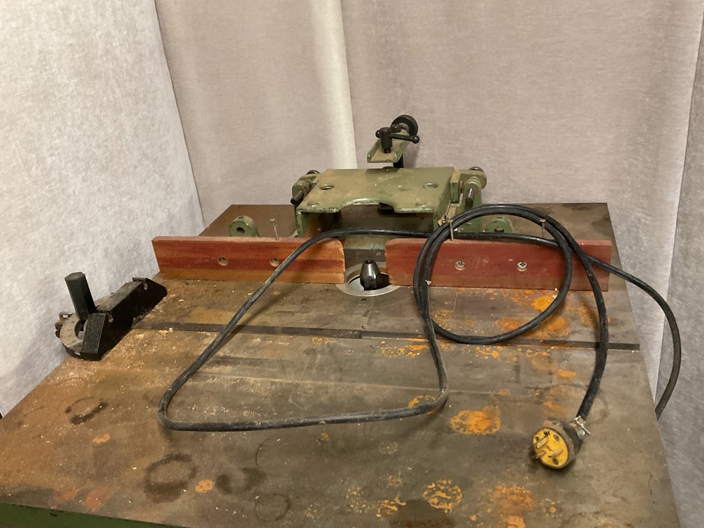 Image for Grizzly Motorized Router Table