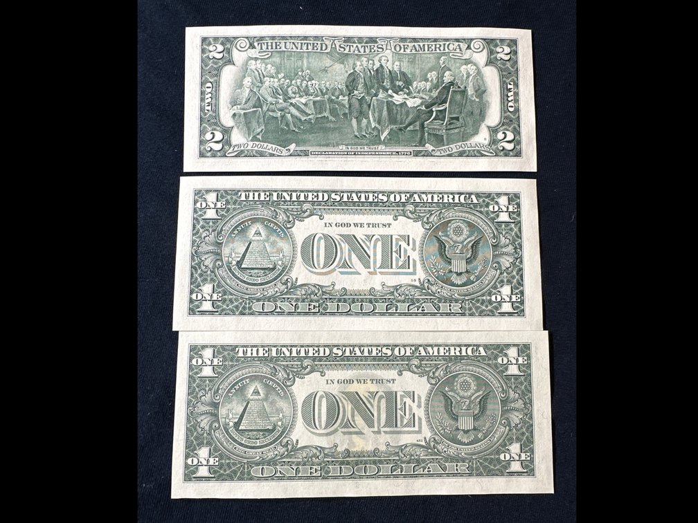 Image for SANTA DOLLAR.